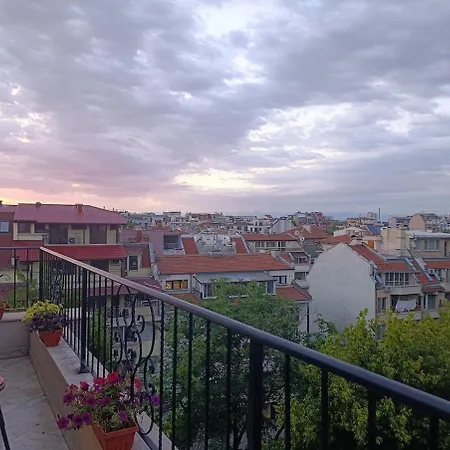 Comfortable Bed And View *